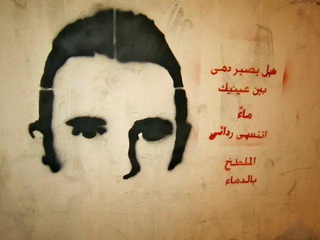 This picture shows a painting on the wall.