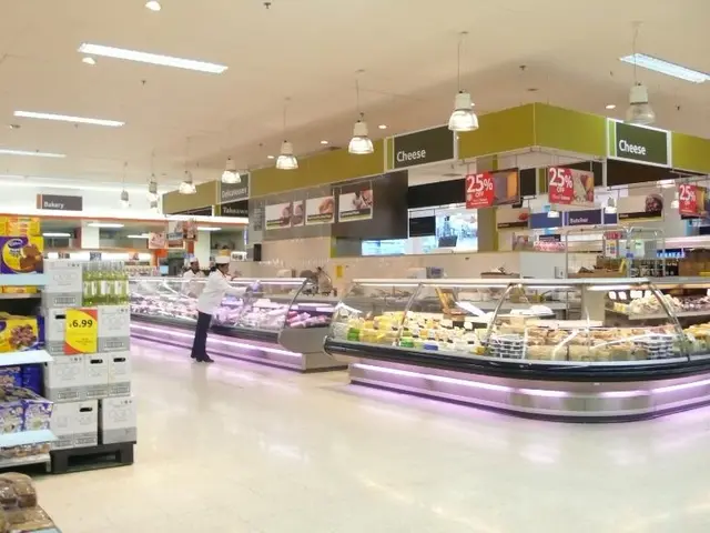 In this picture we can see a store here, we can see racks here, there are some bakery items present...