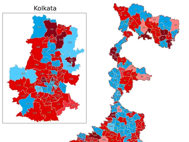 The image shows a map of Kolkata, India with different colors indicating the percentage of people...