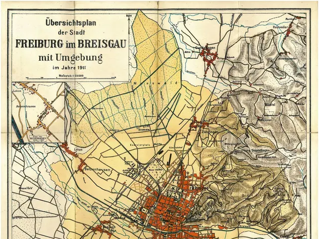 The image shows an old map of the city of Freiburg, Germany, with text at the top and bottom of the...